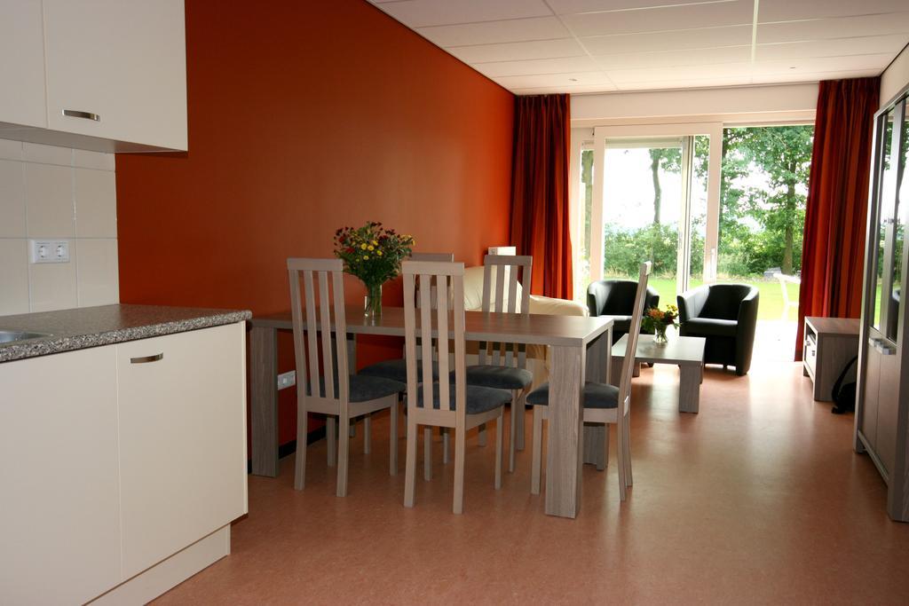 Vakantie-Oord "De Hulsdonken" Bergeijk Oda fotoğraf